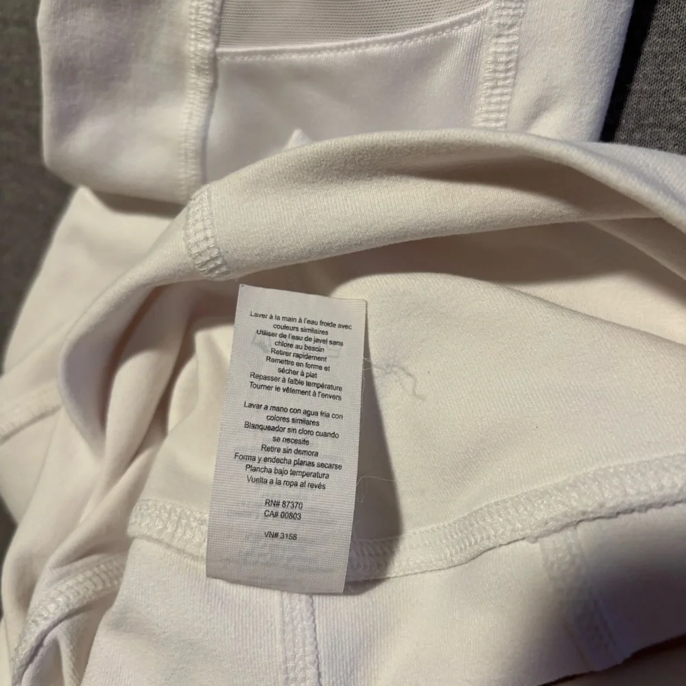 ALO Yoga White Leggings High-Performance Stretch